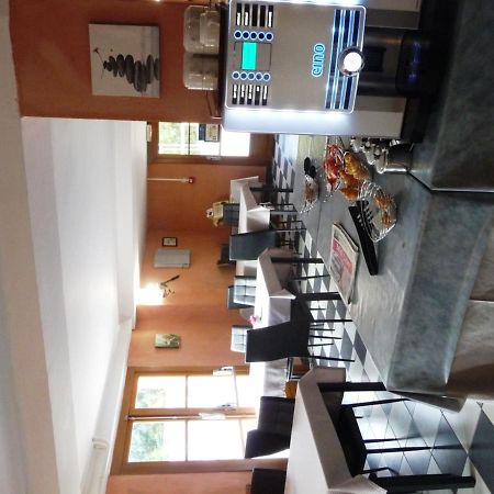 Hotel Restaurant Le Colombier Remoulins Zewnętrze zdjęcie