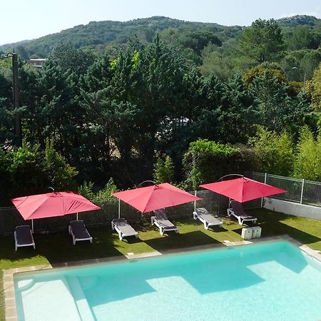Hotel Restaurant Le Colombier Remoulins Zewnętrze zdjęcie