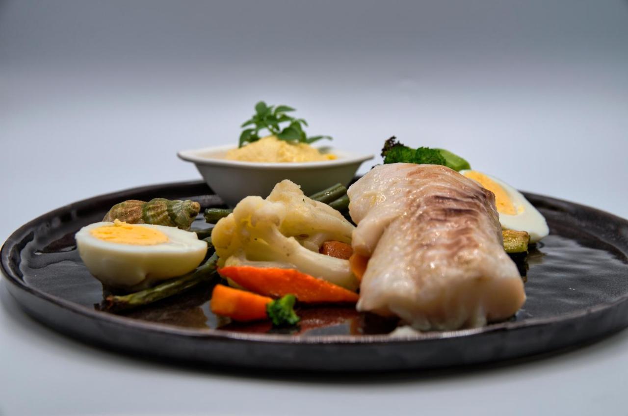 Hotel Restaurant Le Colombier Remoulins Zewnętrze zdjęcie