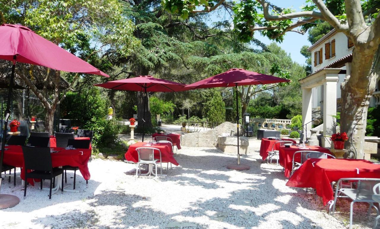 Hotel Restaurant Le Colombier Remoulins Zewnętrze zdjęcie