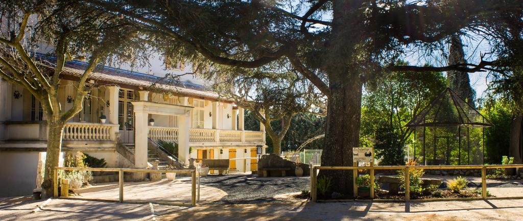 Hotel Restaurant Le Colombier Remoulins Zewnętrze zdjęcie