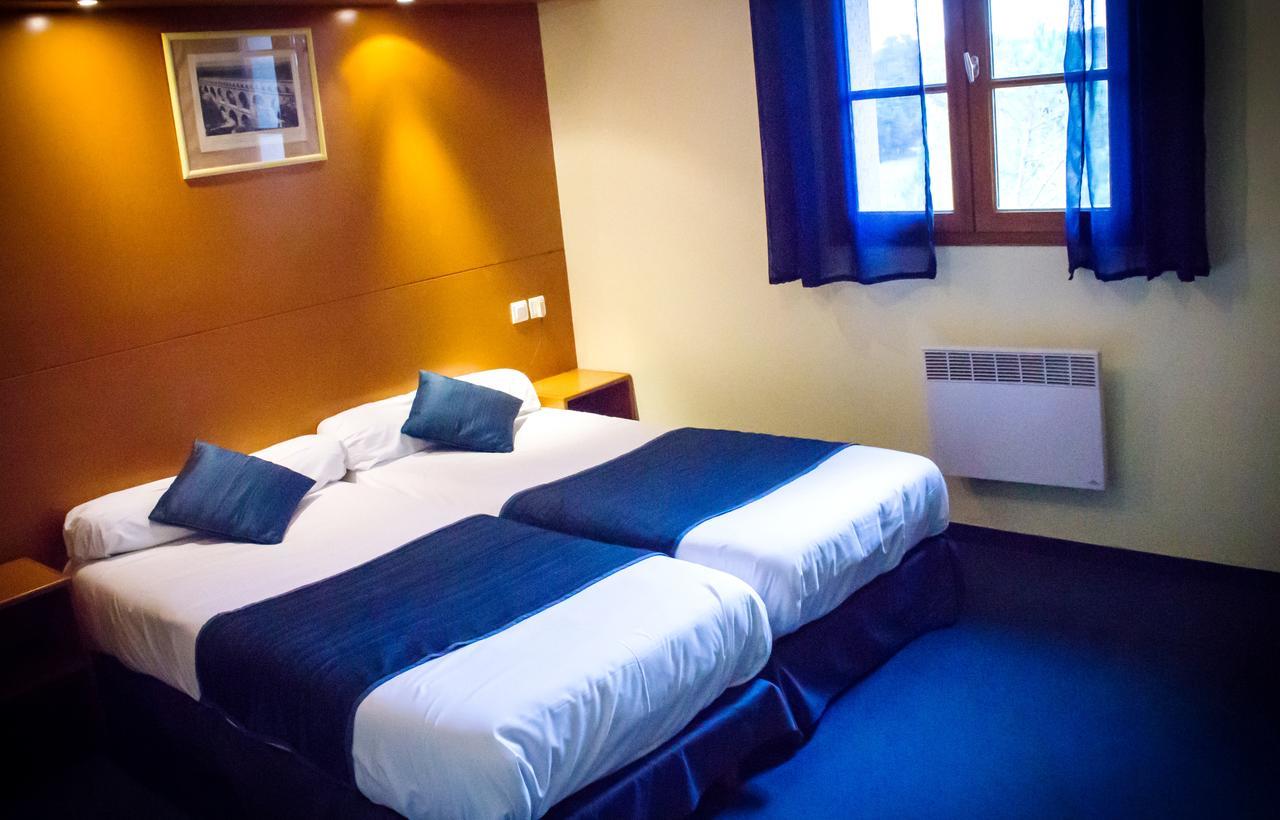 Hotel Restaurant Le Colombier Remoulins Zewnętrze zdjęcie