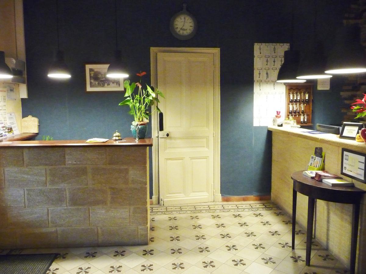 Hotel Restaurant Le Colombier Remoulins Zewnętrze zdjęcie