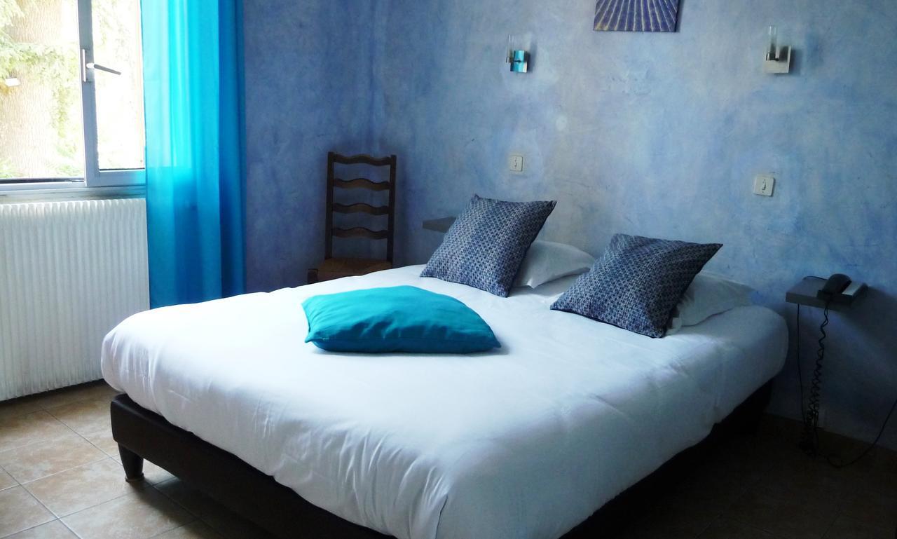 Hotel Restaurant Le Colombier Remoulins Zewnętrze zdjęcie
