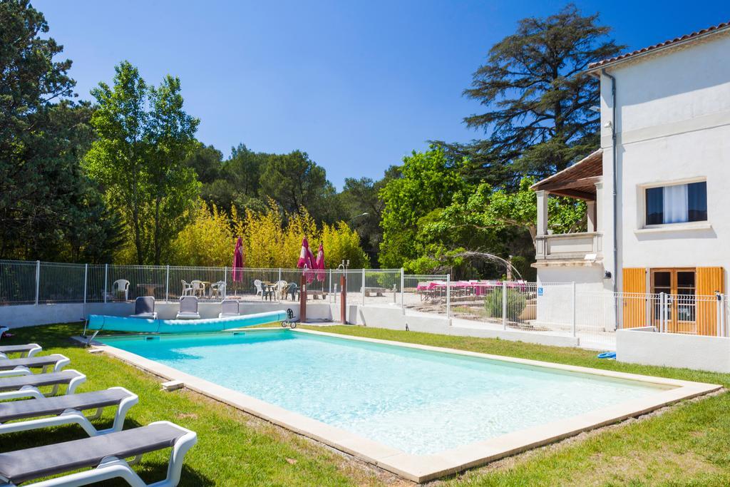 Hotel Restaurant Le Colombier Remoulins Zewnętrze zdjęcie